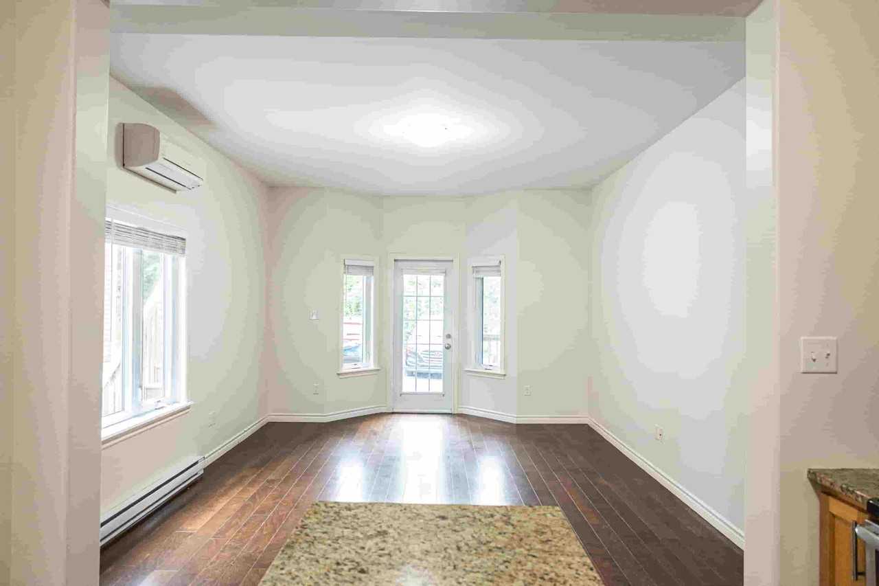 1330-34 Queen - Photo 2 of 17