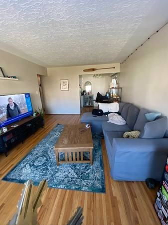 1364 West 10th - Photo 2 of 11