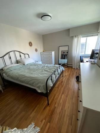 1364 West 10th - Photo 5 of 11