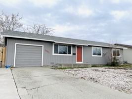 featured image of 1041 Warwick Ave #1