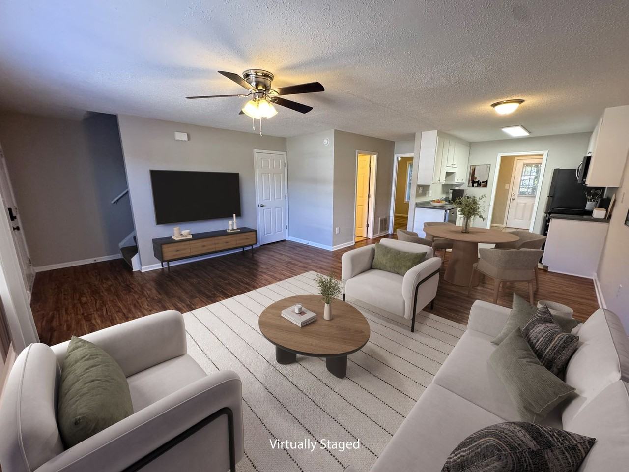 PINEVIEW TOWNHOMES - Photo 4 of 50