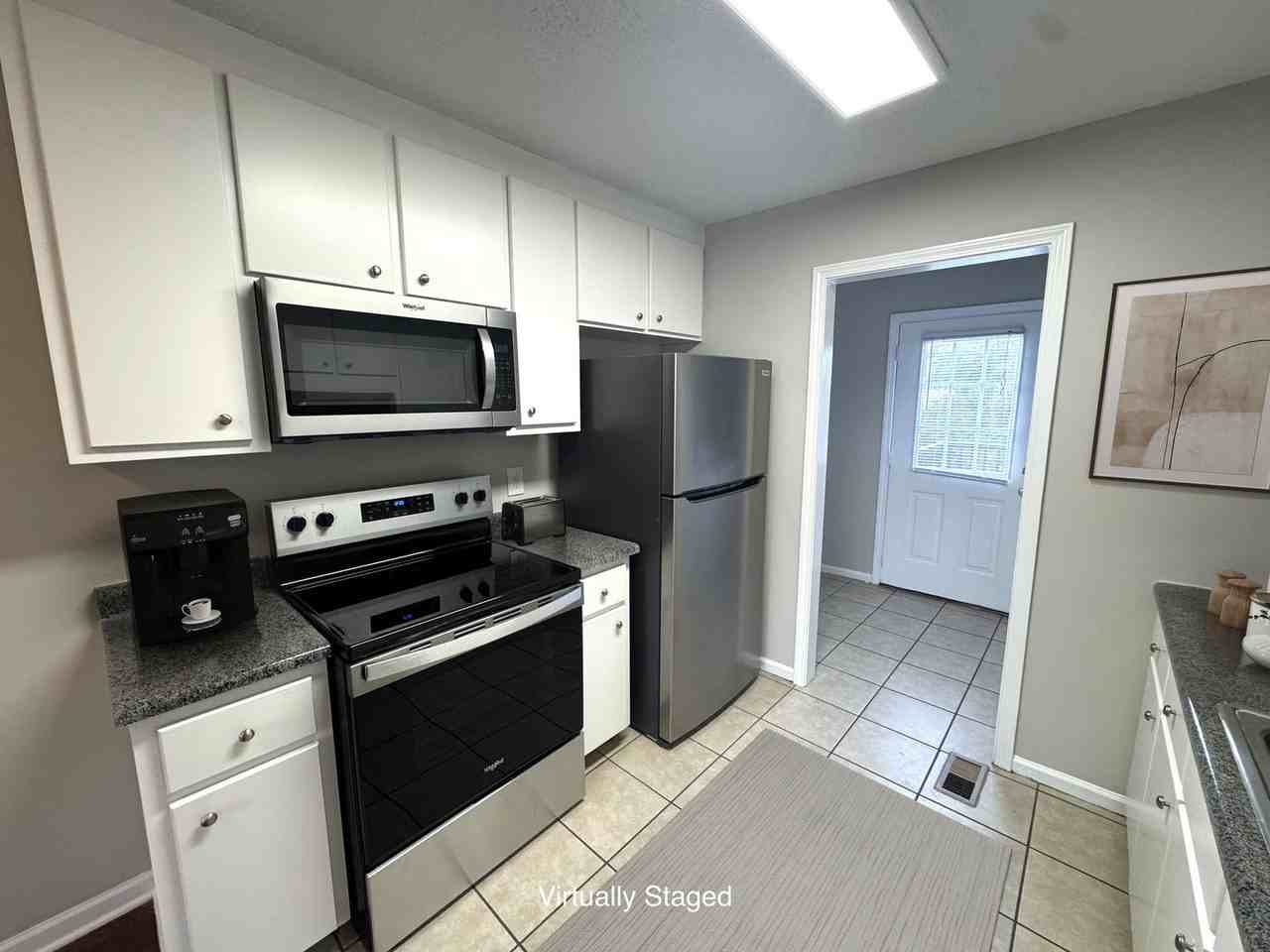 PINEVIEW TOWNHOMES - Photo 5 of 33