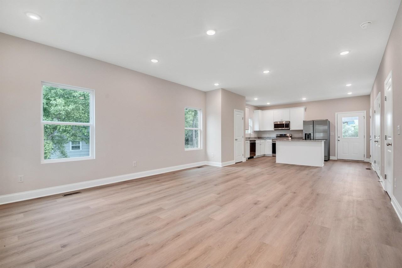 2466 E 21st St #1 - Photo 2 of 15