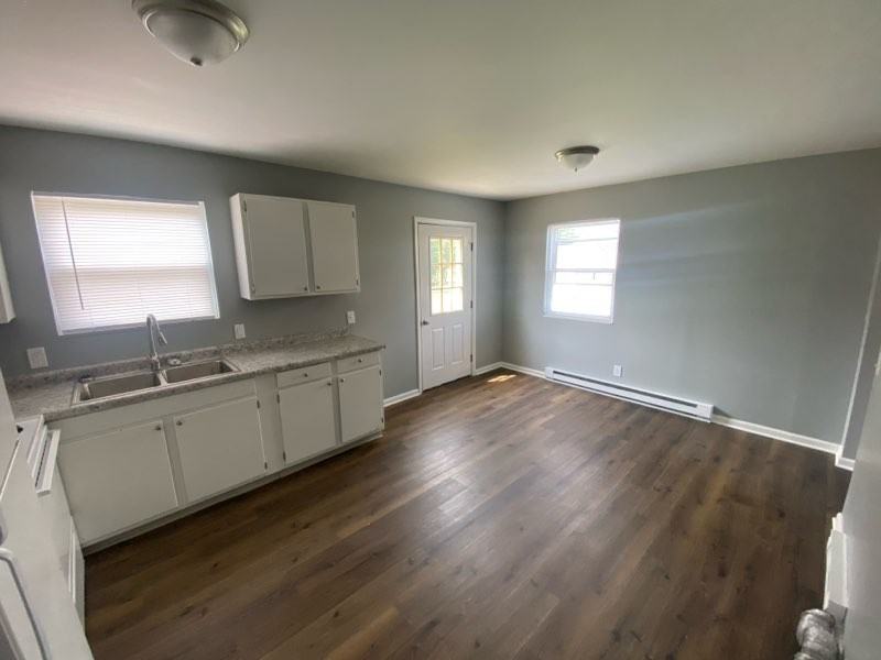 523 Tower Ct #523 - Photo 4 of 17