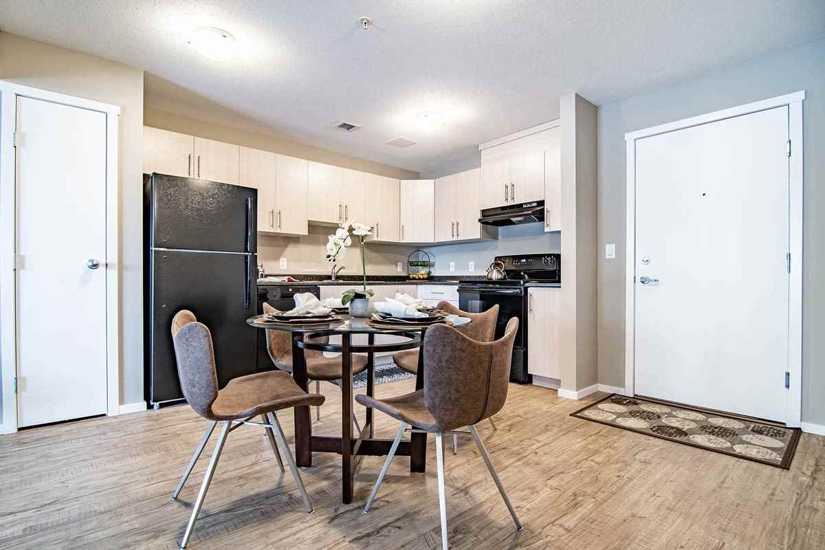 Laredo Grande - Photo 7 of 14