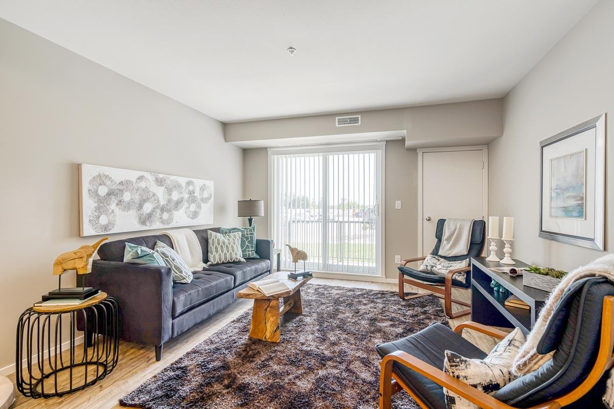 Lakecrest Apartments - Photo 4 of 14