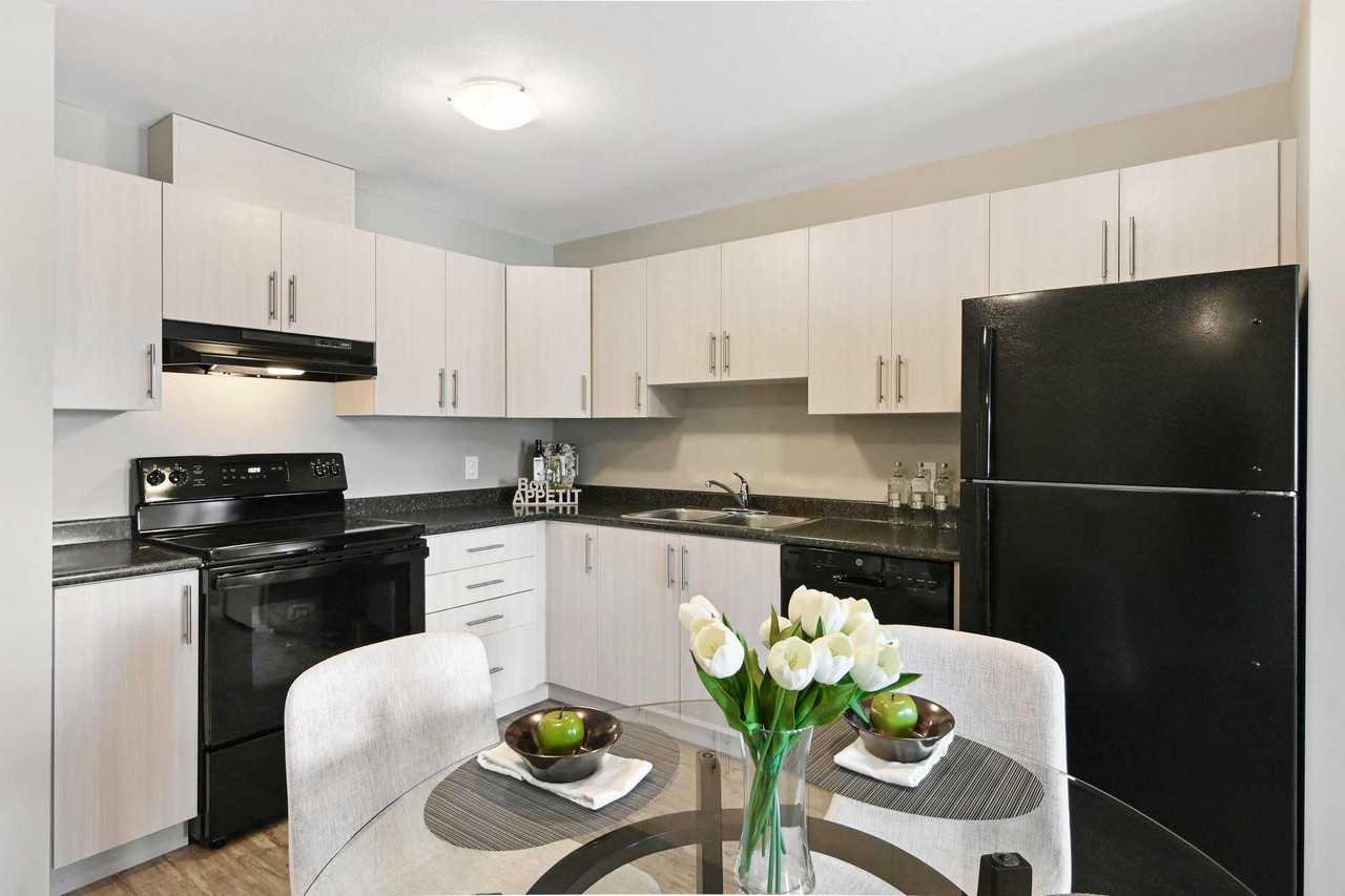 Fourwinds Crossing - Photo 5 of 18