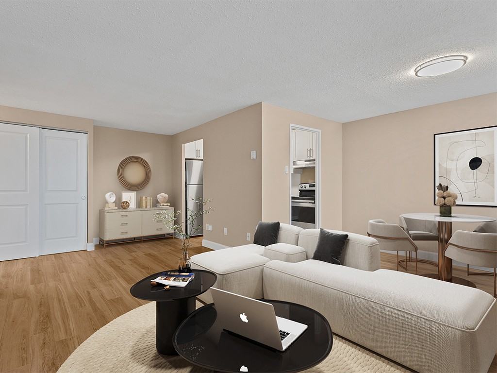 Lincoln Park Tower - Photo 4 of 25