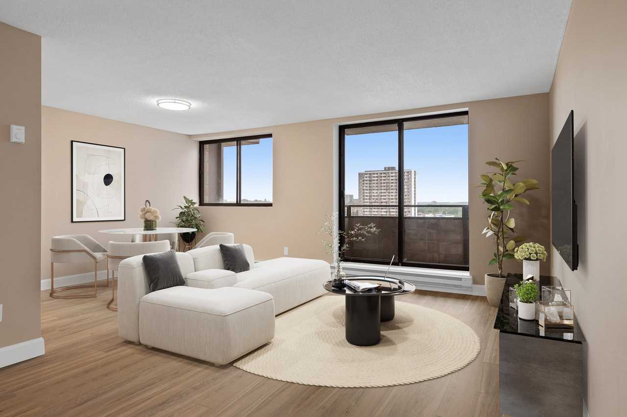 Lincoln Park Tower - Photo 5 of 25