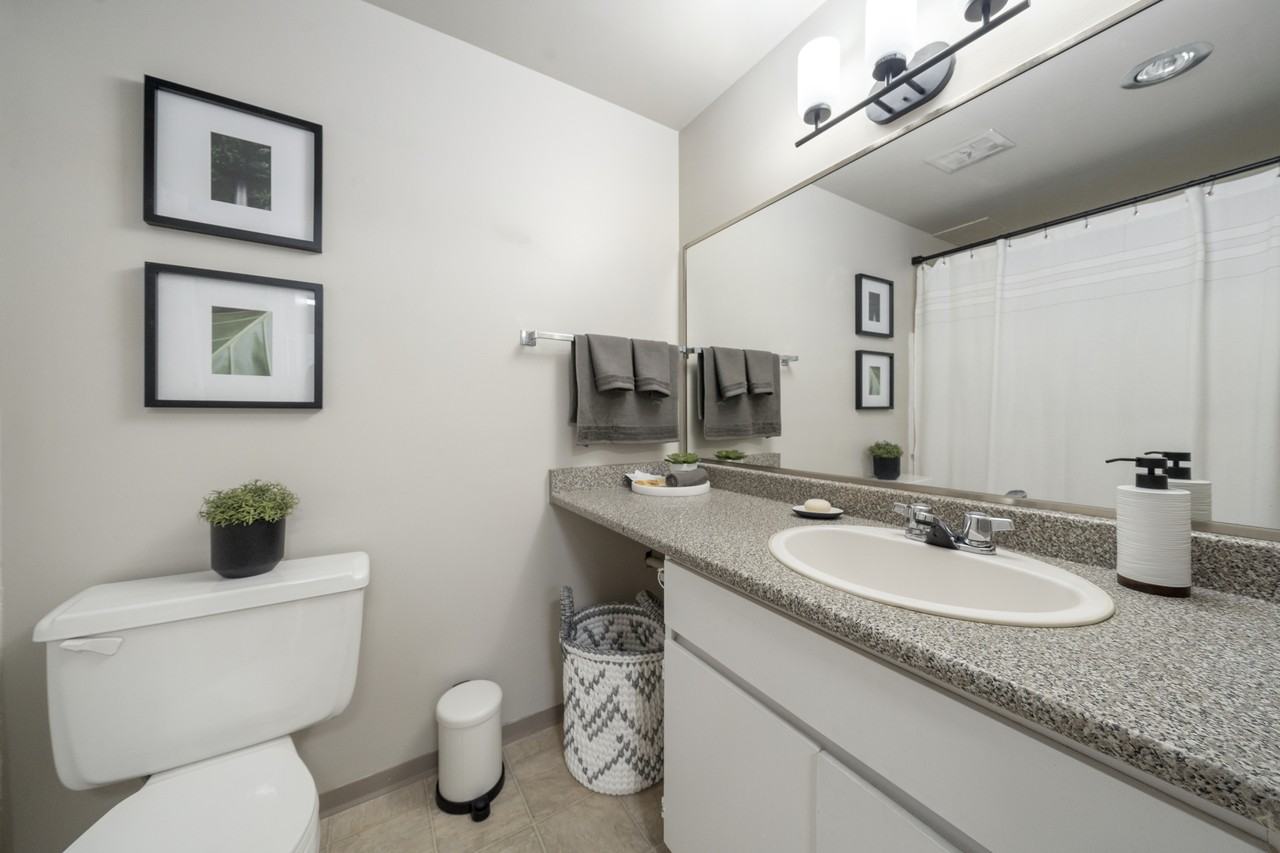 Surrey Gardens - Photo 5 of 39