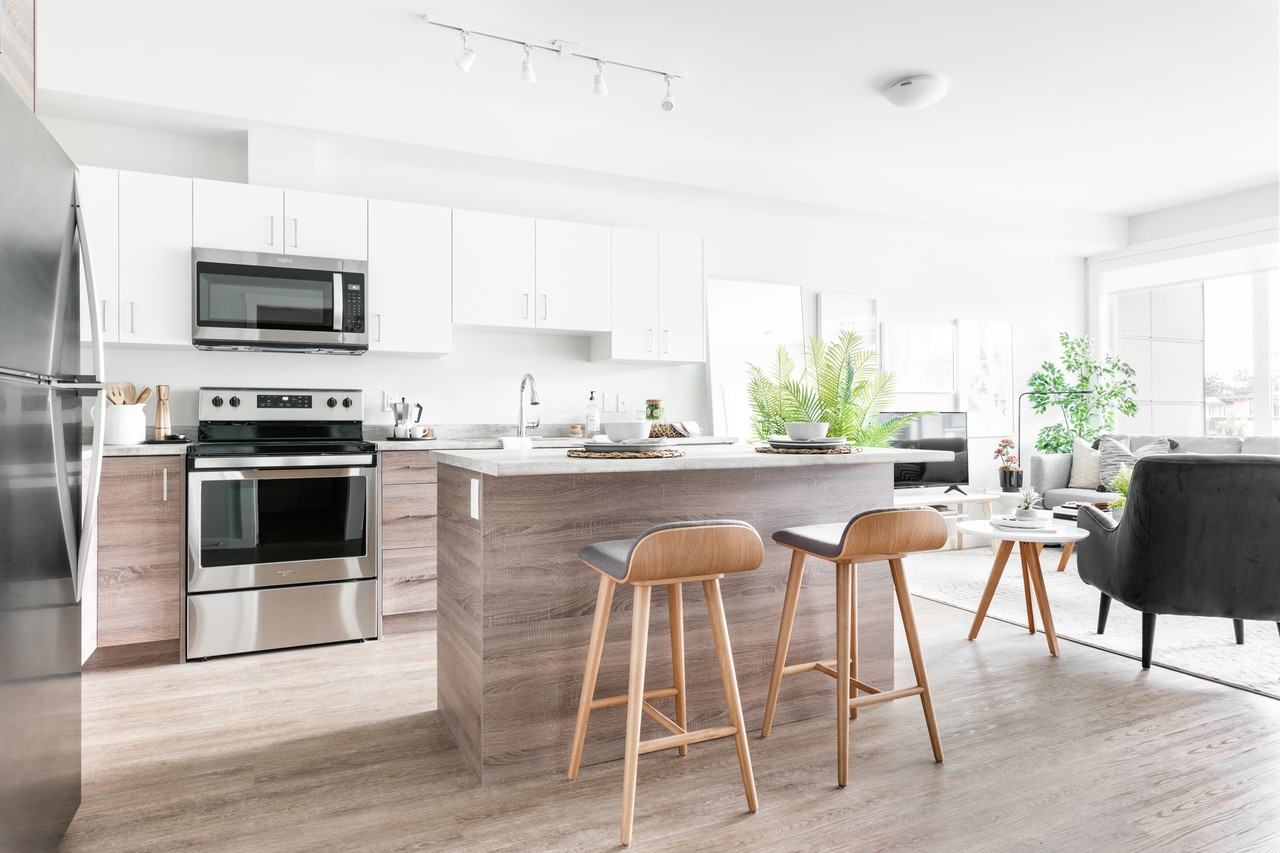 Hub at Pacific Station - Photo 5 of 13