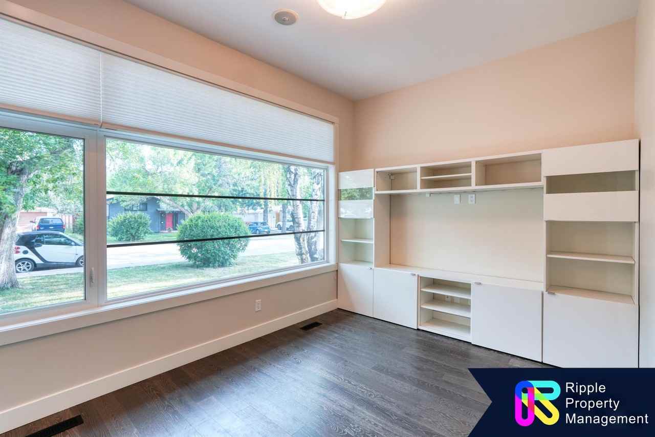 11 Hendon Drive NW, Calgary - Photo 4 of 24