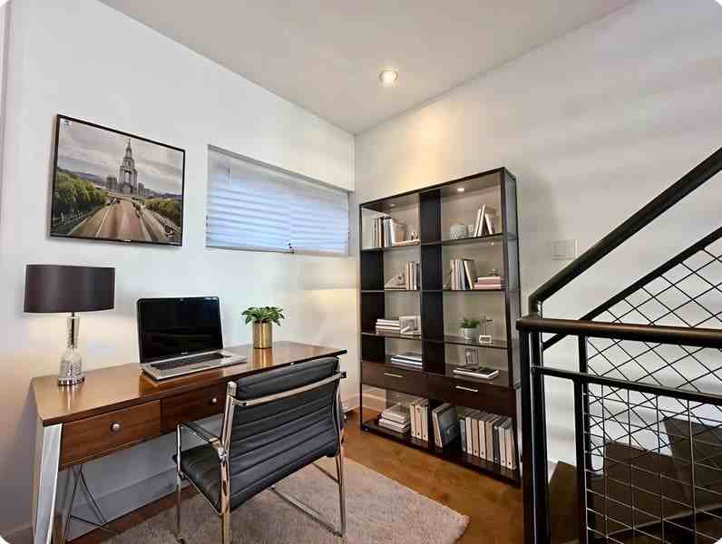 596 McLeod St Unit 2 - Photo 4 of 13