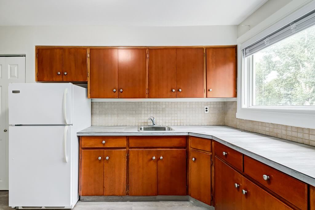 Crestwood Apartments - Photo 6 of 26