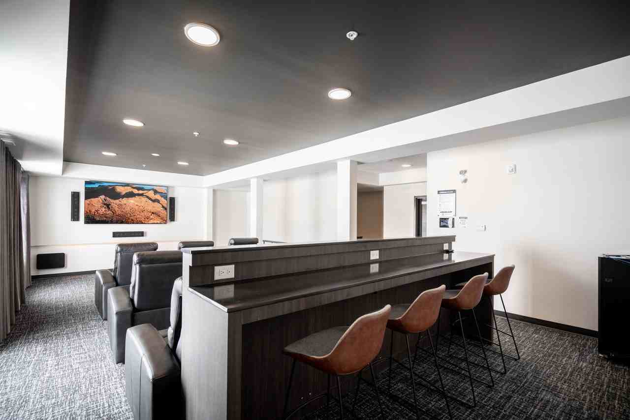 The Frontier - Photo 3 of 42