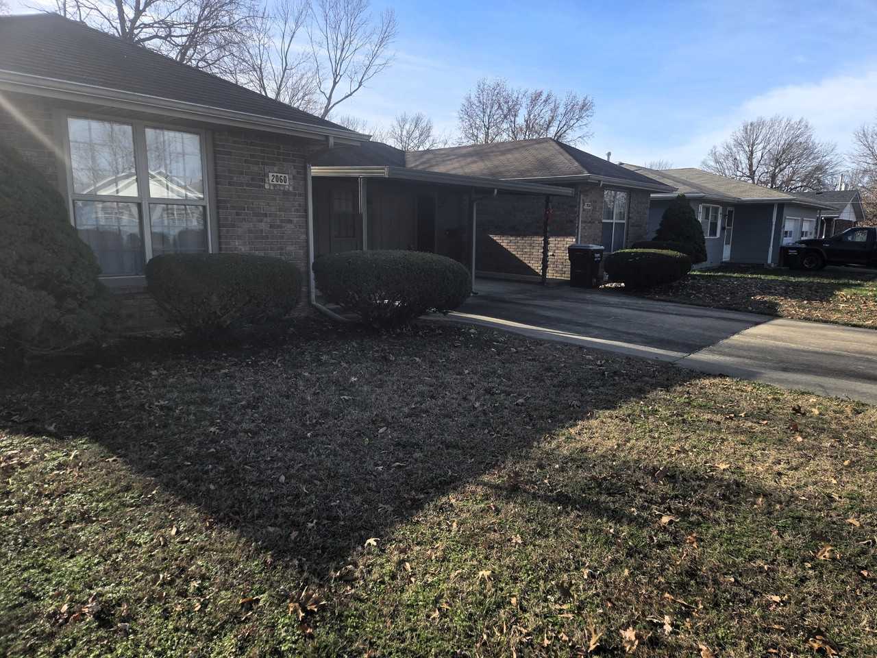 2060 E Belmont St #1 - Photo 2 of 17