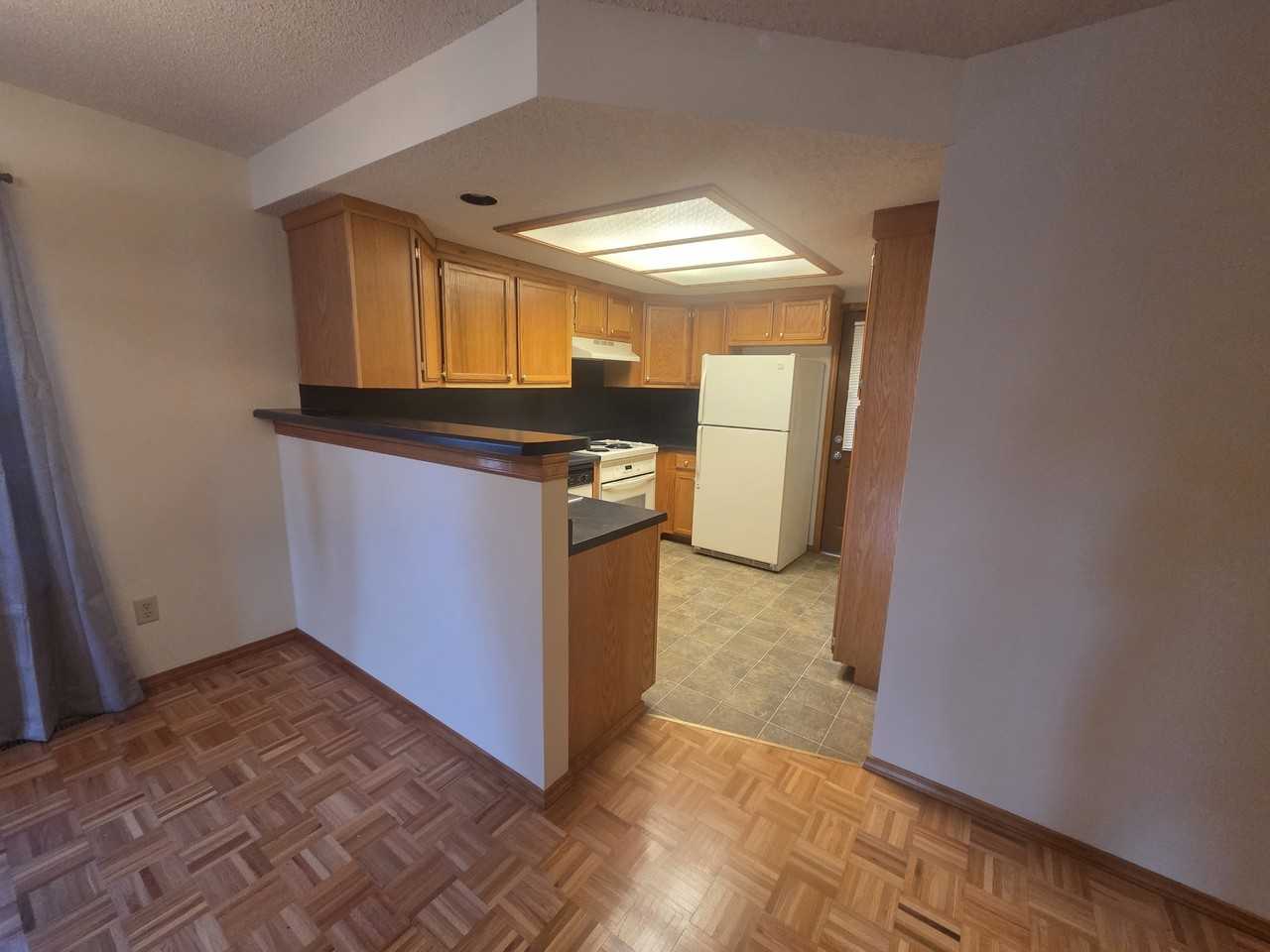 2060 E Belmont St #1 - Photo 5 of 17