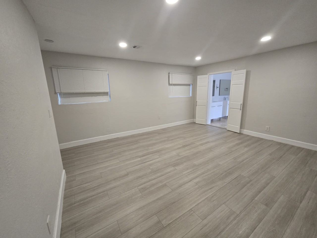 2080 Northeast 205th Street2080-205 #1 - Photo 2 of 3