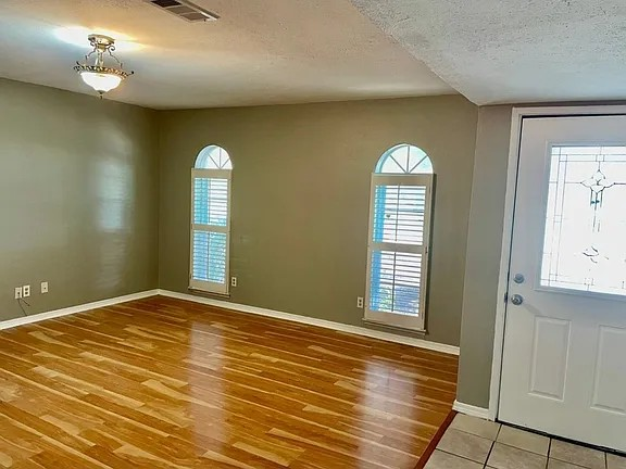 2111 Croft Rd #1 - Photo 4 of 20