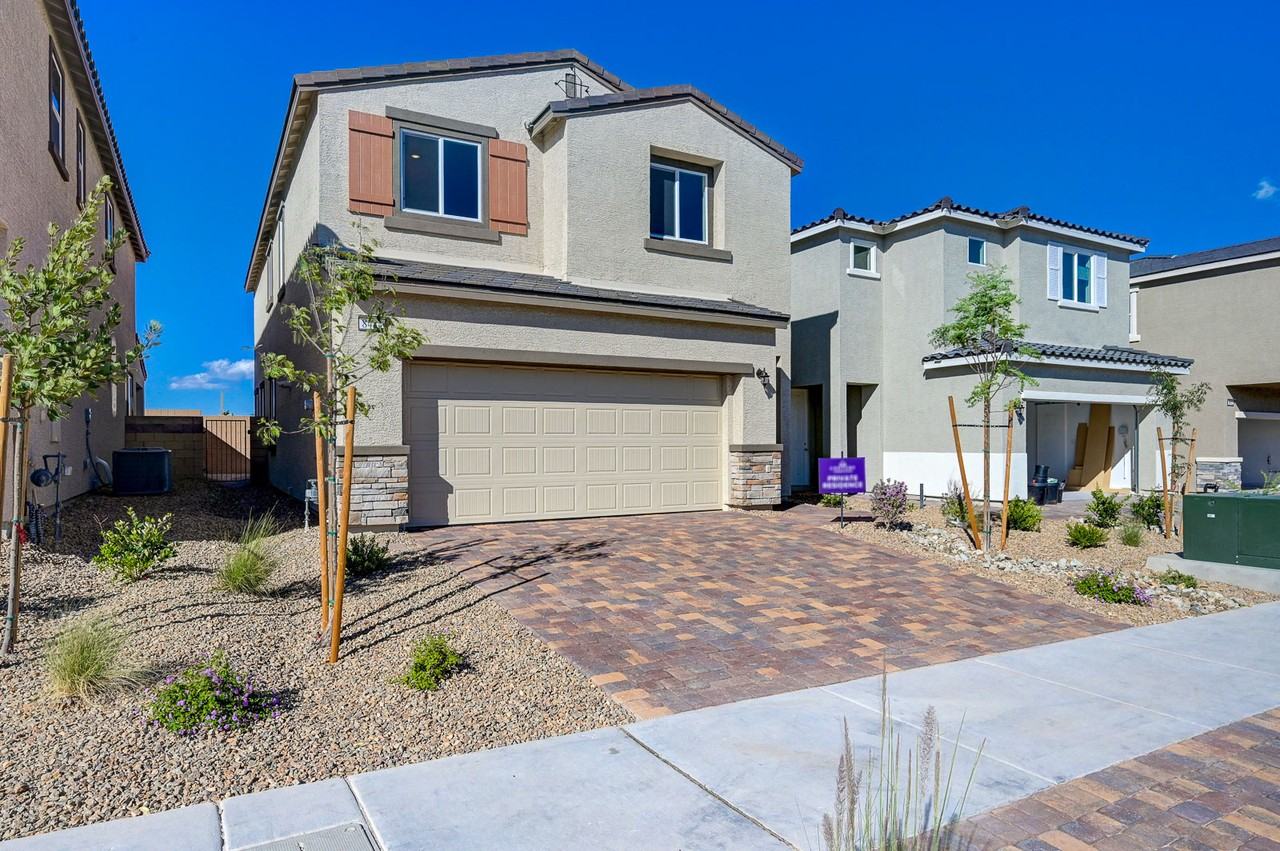 8484 W Agate Ave #1 - Photo 3 of 50