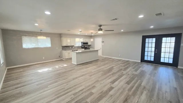 Dazzle Dr #1 - Photo 6 of 19