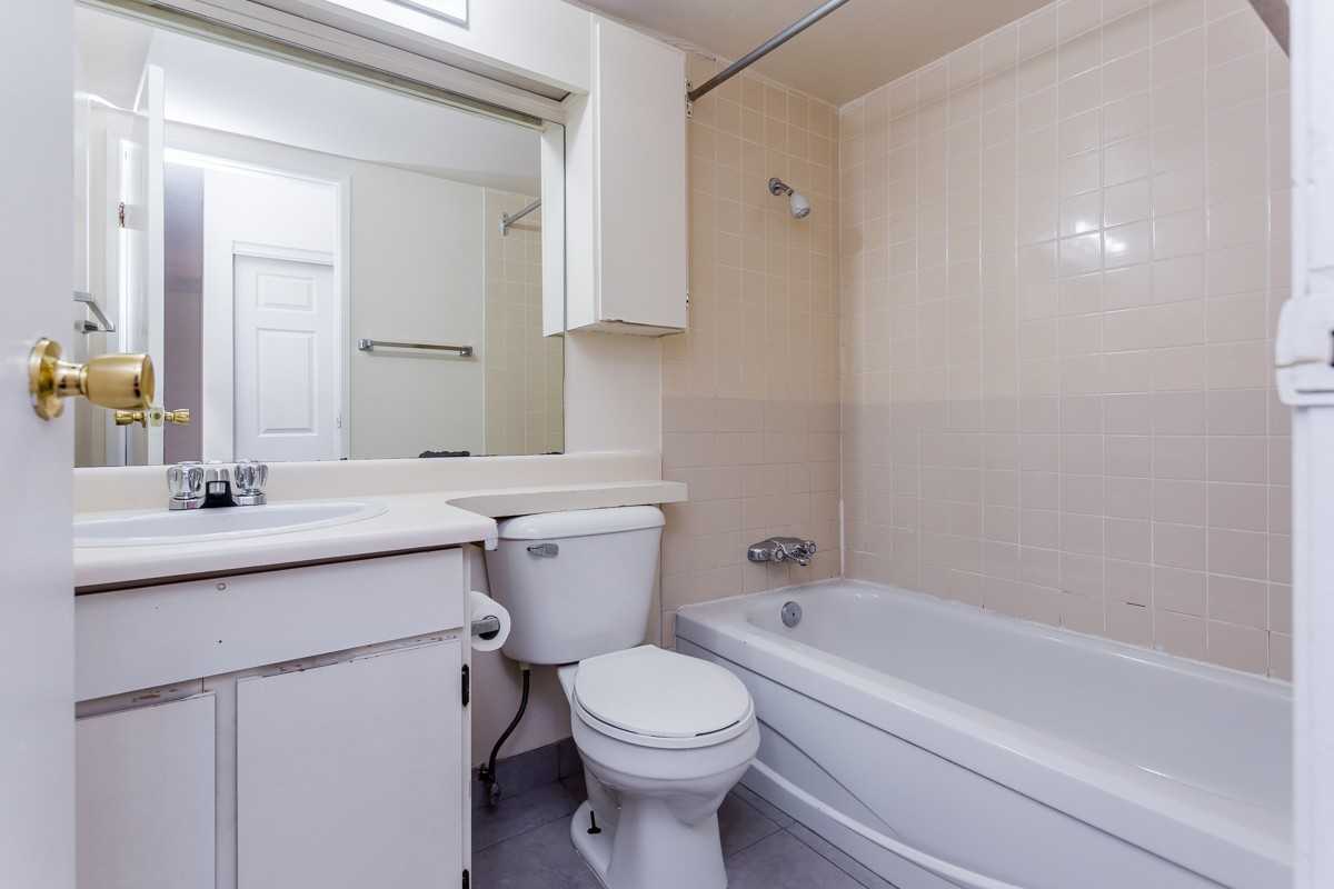 McLean Apartments - Photo 6 of 8