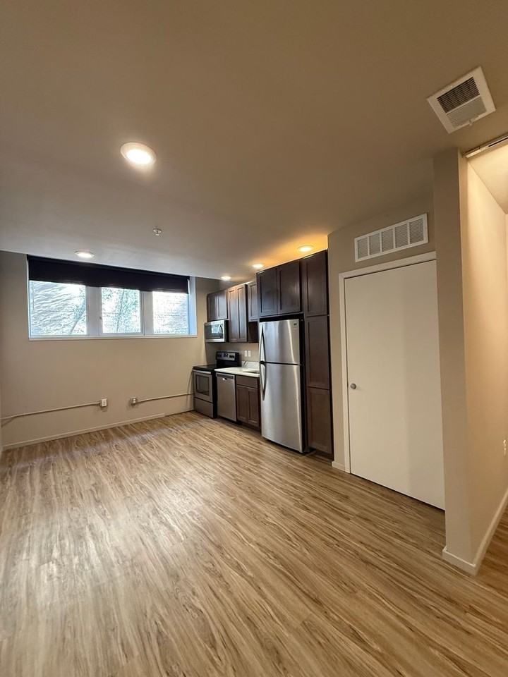 NICO - Photo 5 of 36