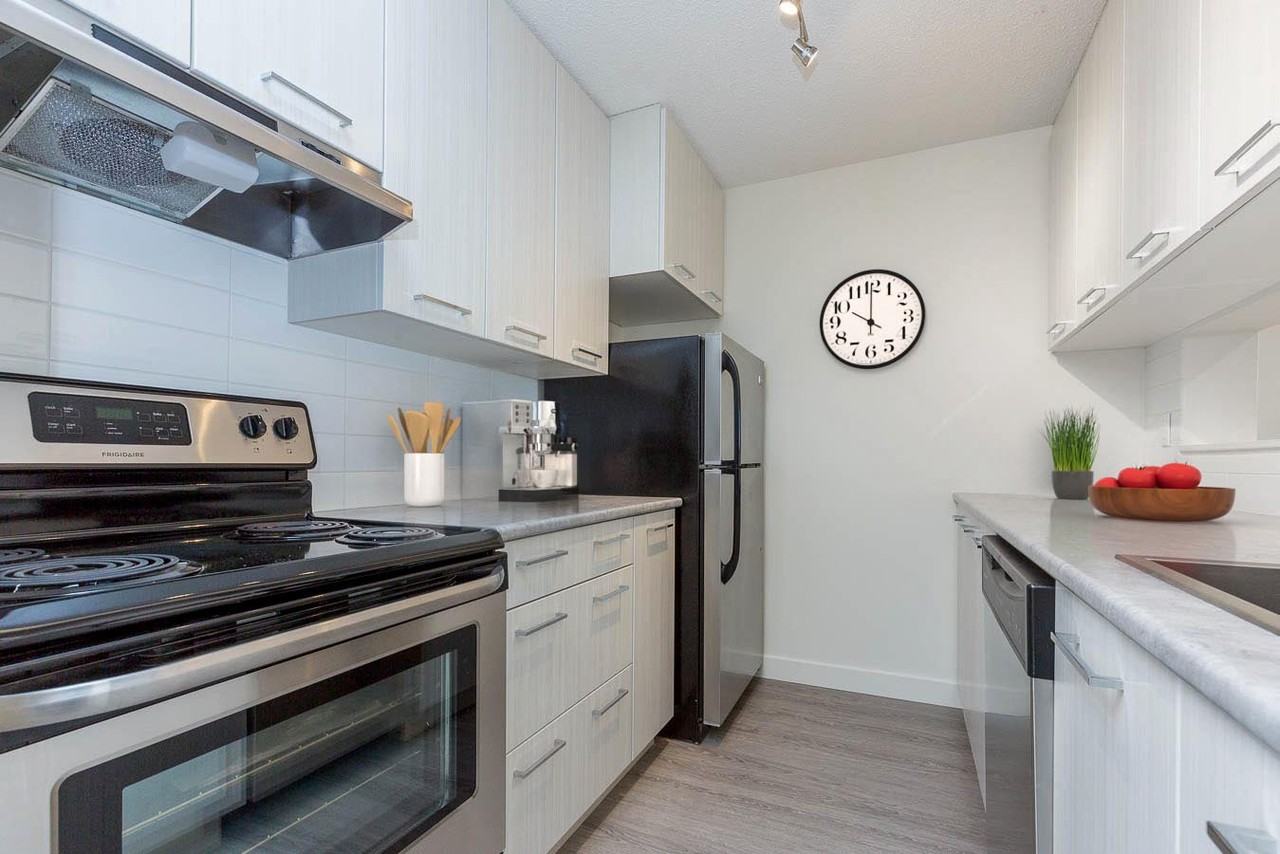 Canyon Pointe Apartments - Photo 2 of 11