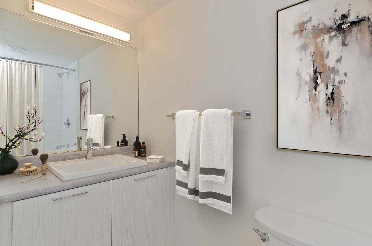 Richmond Towers - Photo 6 of 18