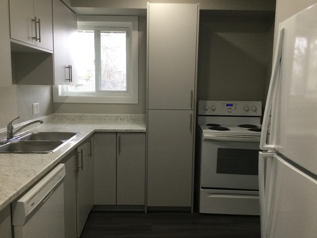 Wharncliffe Rd. N. 232 - Photo 6 of 16