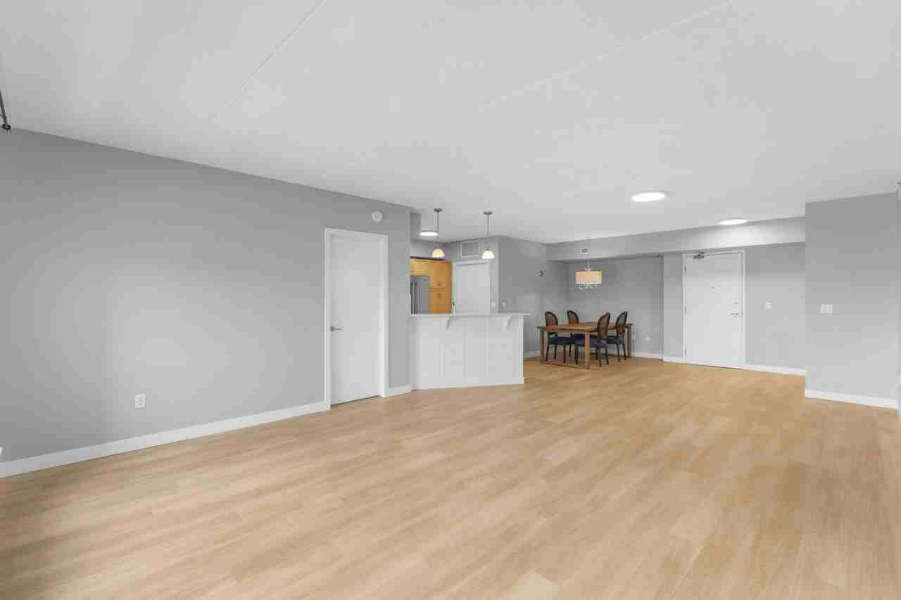 147 Place Joseph Royal - Photo 2 of 26