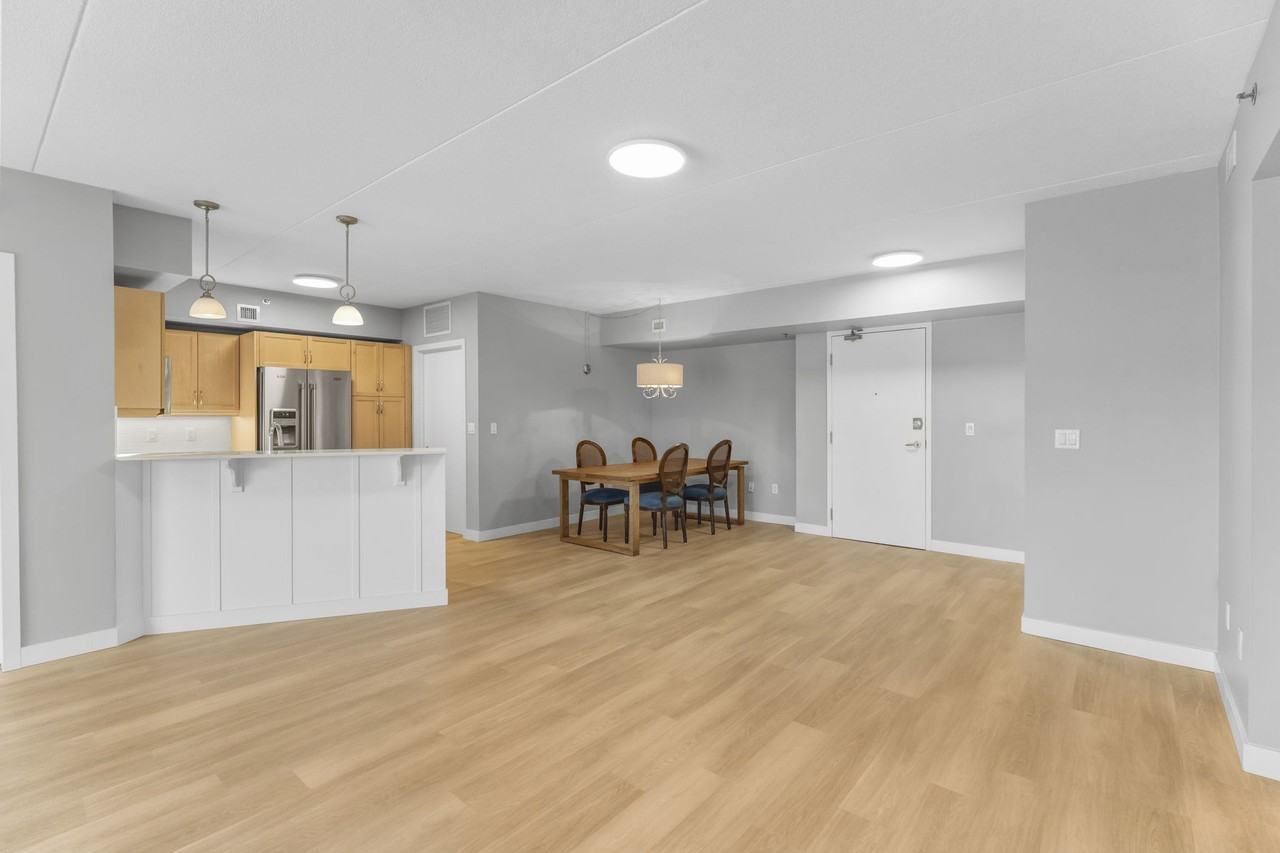 147 Place Joseph Royal - Photo 3 of 26