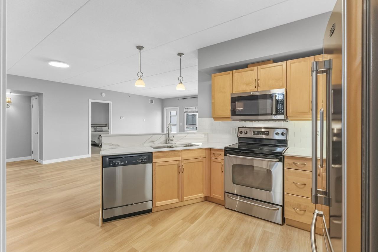 147 Place Joseph Royal - Photo 6 of 26