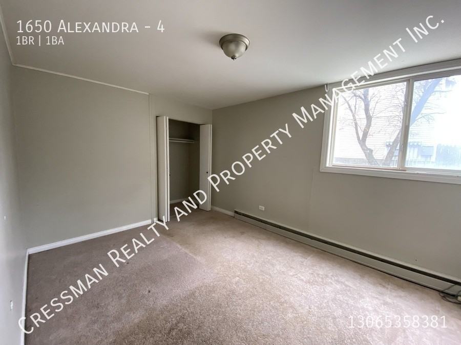1650 Alexandra - Photo 4 of 6
