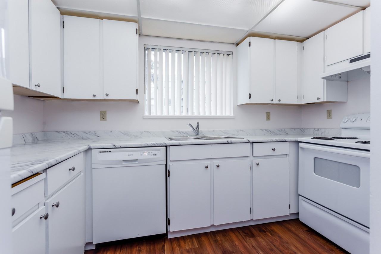 Greystone Apartments - Photo 2 of 11