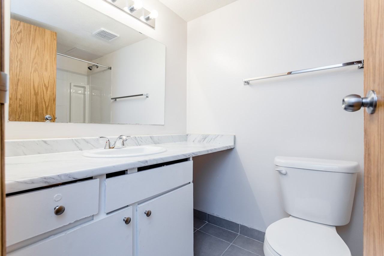 Greystone Apartments - Photo 5 of 11