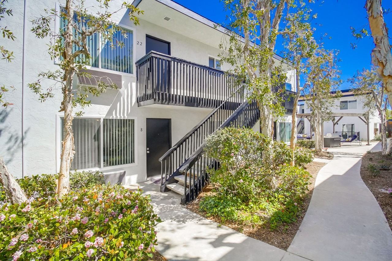 The Royal of Rancho Penasquitos - Photo 2 of 34