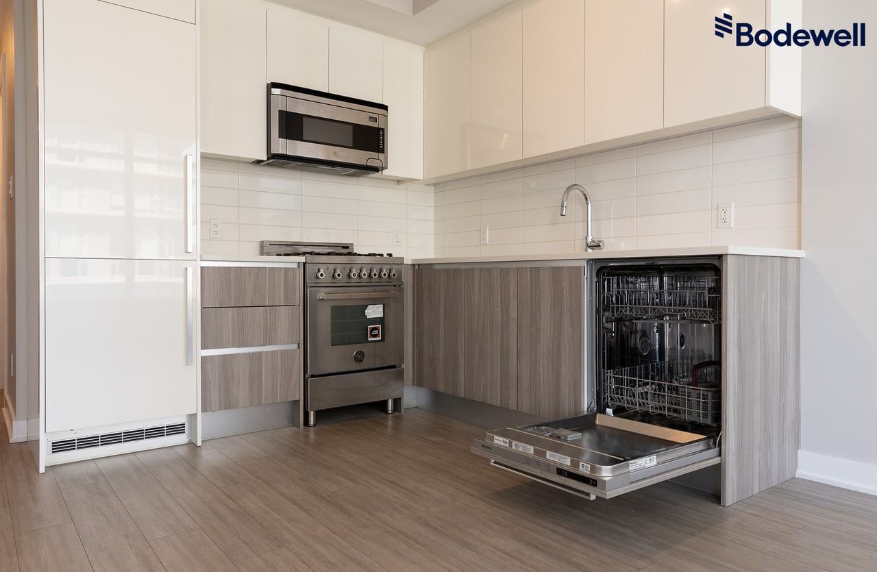 The Park Metrotown - Photo 4 of 25