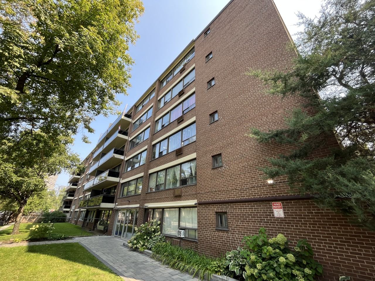 36 Thorncliffe Park Drive - Photo 2 of 50