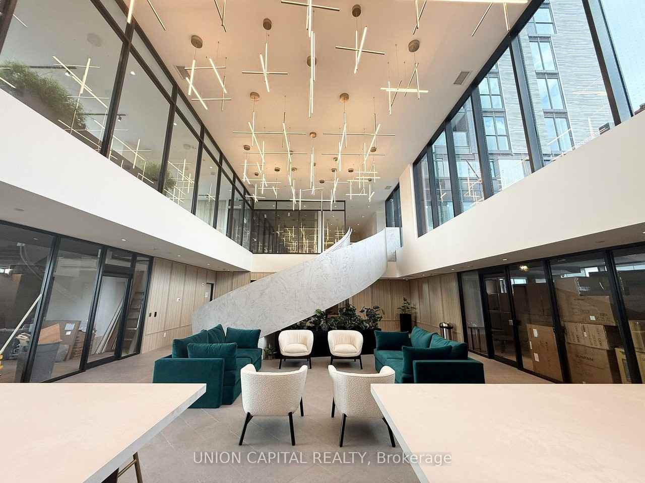 North Oak Condos [3071 - Photo 2 of 50