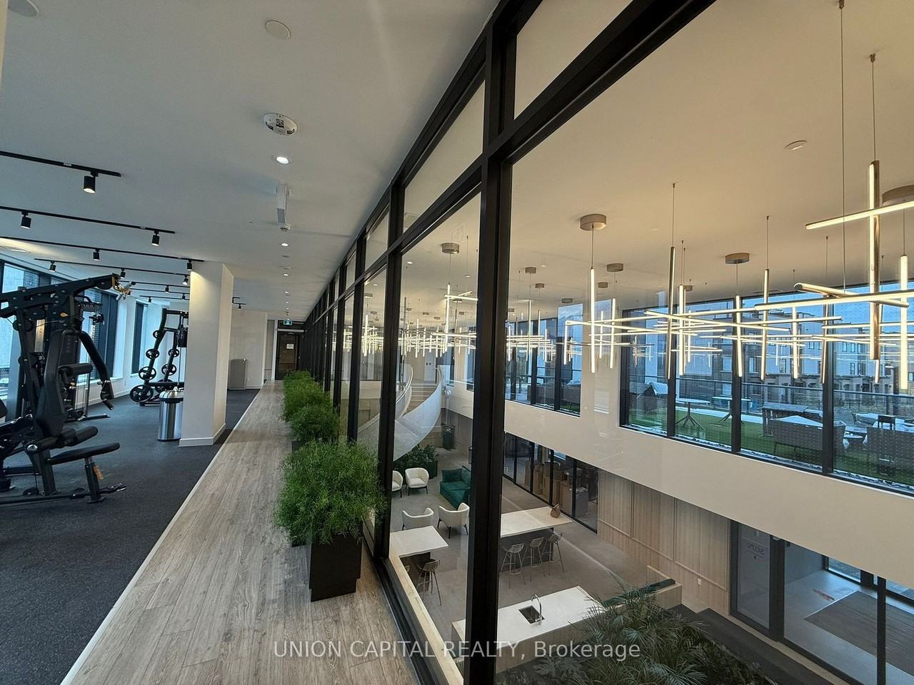 North Oak Condos [3071 - Photo 5 of 50