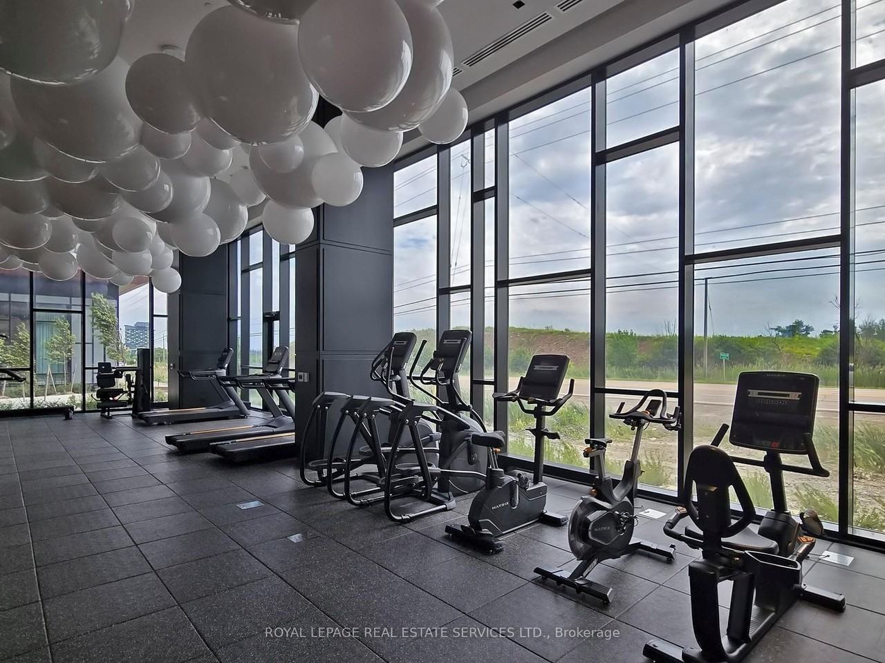 Upper West Side Condos [3200 - Photo 5 of 50