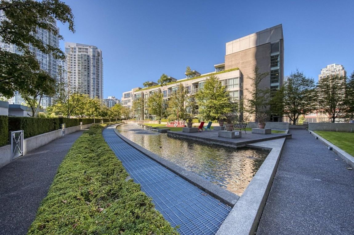 Waterworks - Photo 2 of 8