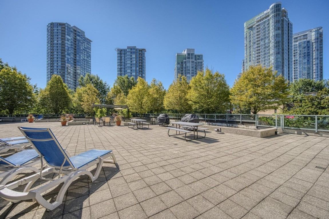 Waterworks - Photo 3 of 8