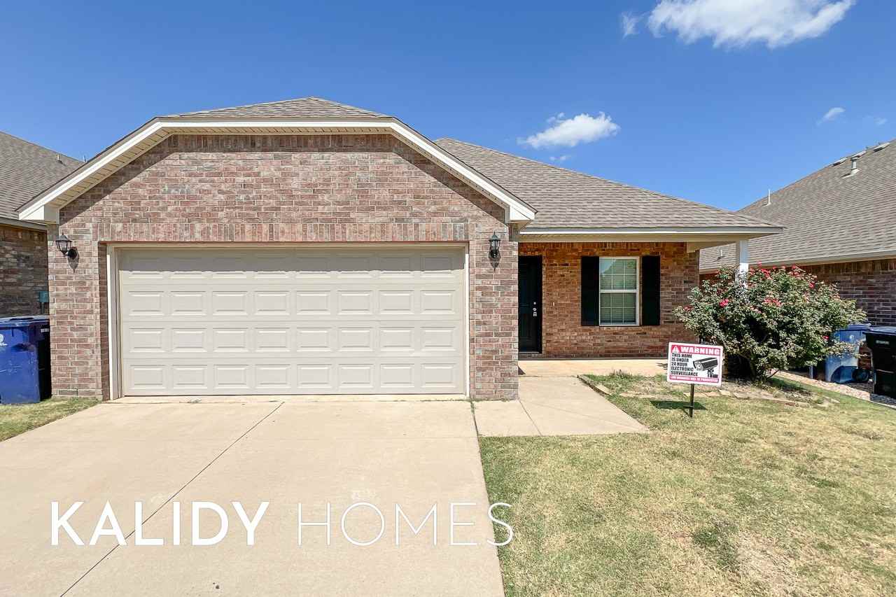 9317 Nw 71st St #1 - Photo 2 of 34