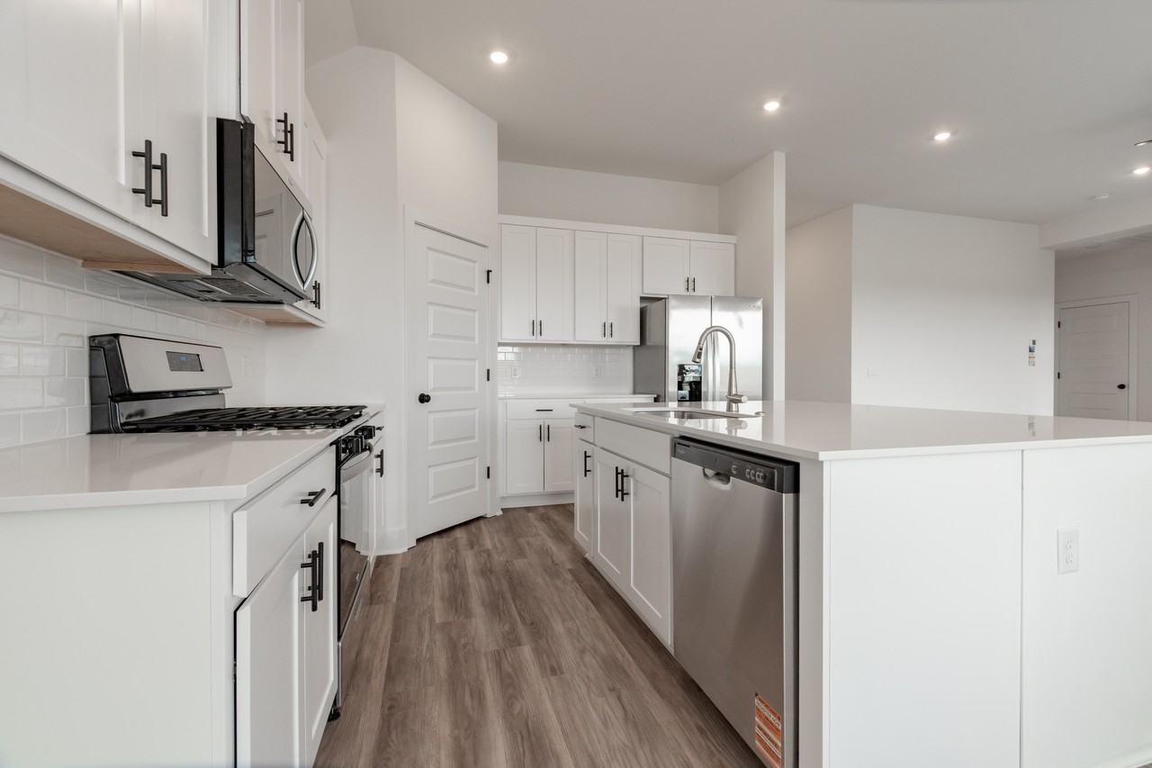 416 W Gosling Islw Rd #1 - Photo 6 of 24