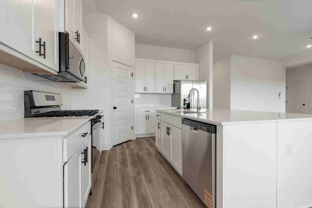 569 West Gosling Isle #1 - Photo 5 of 23