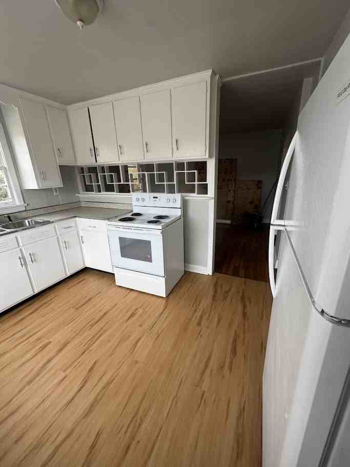 1408 Downing St Nw #1 - Photo 5 of 17