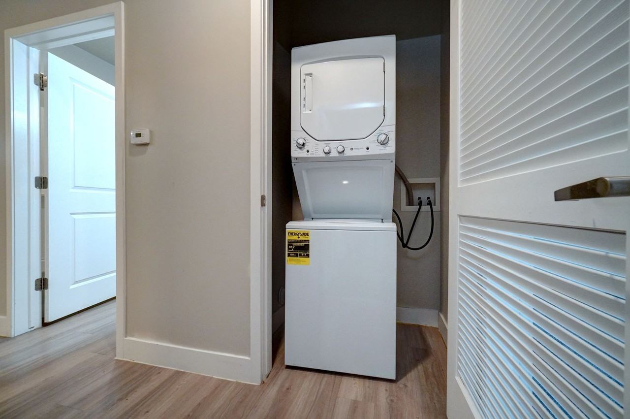 Grand at Midvale - Photo 6 of 22