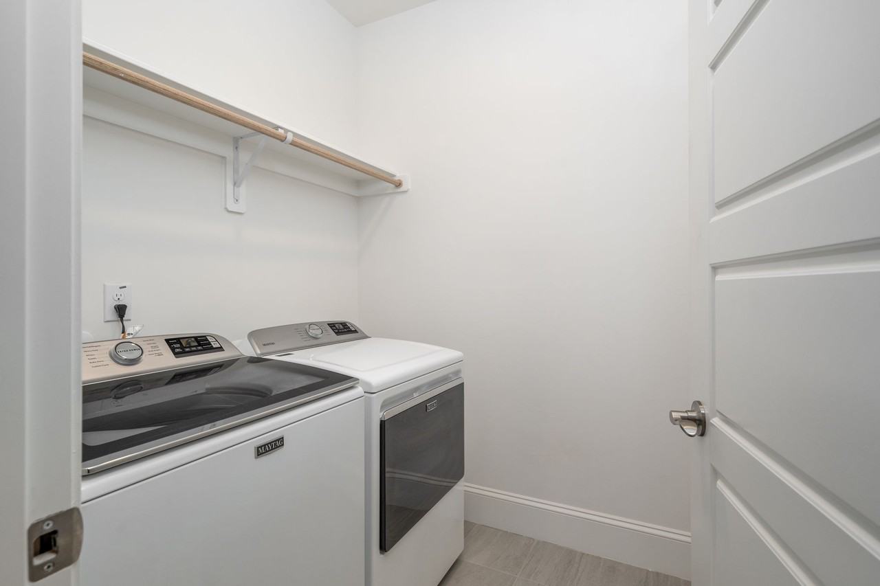 3810 Sperry Land Ct #16 - Photo 5 of 31